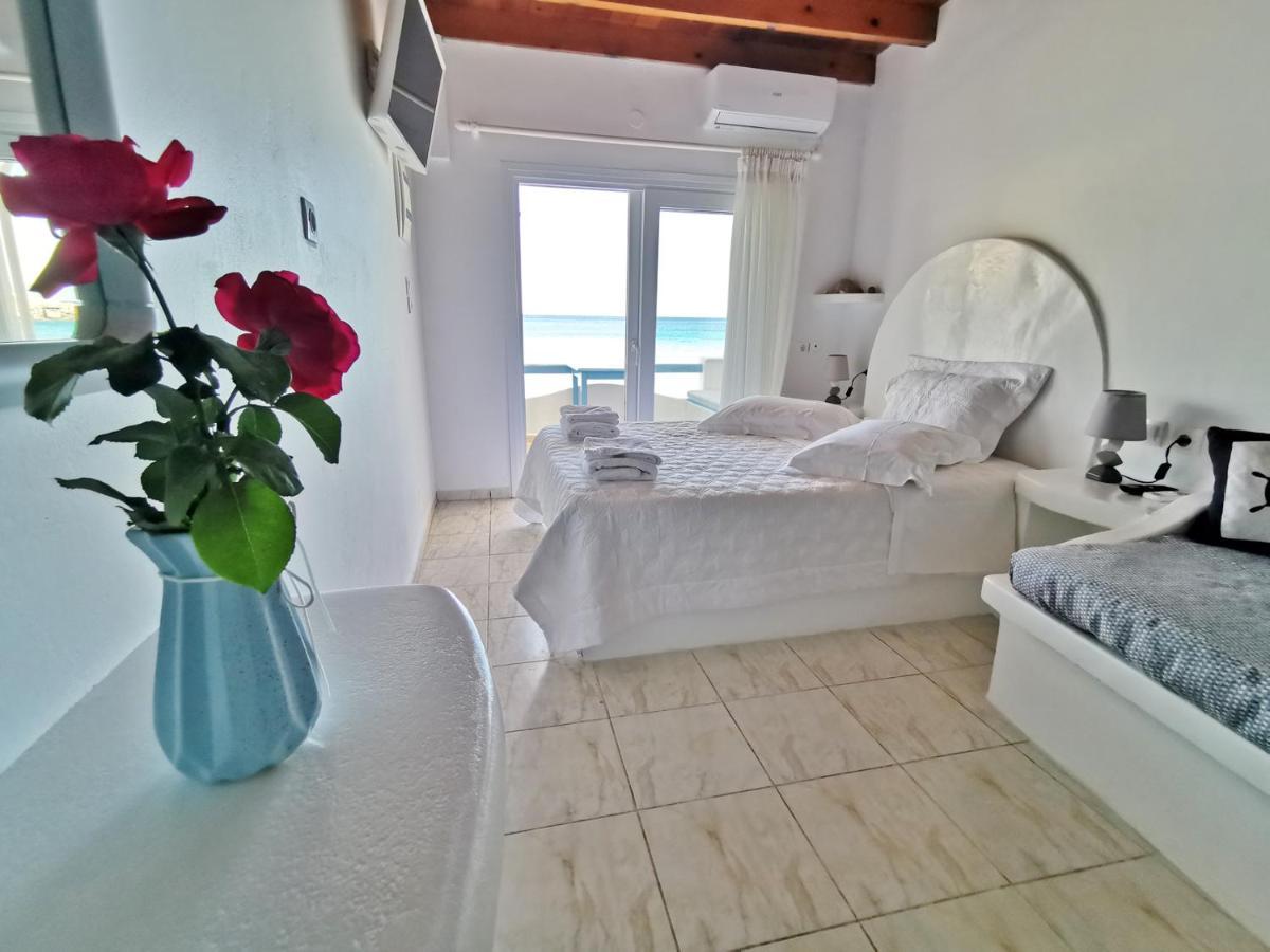 Blue Mare Apartments On The Beach Firopotamos Quarto foto
