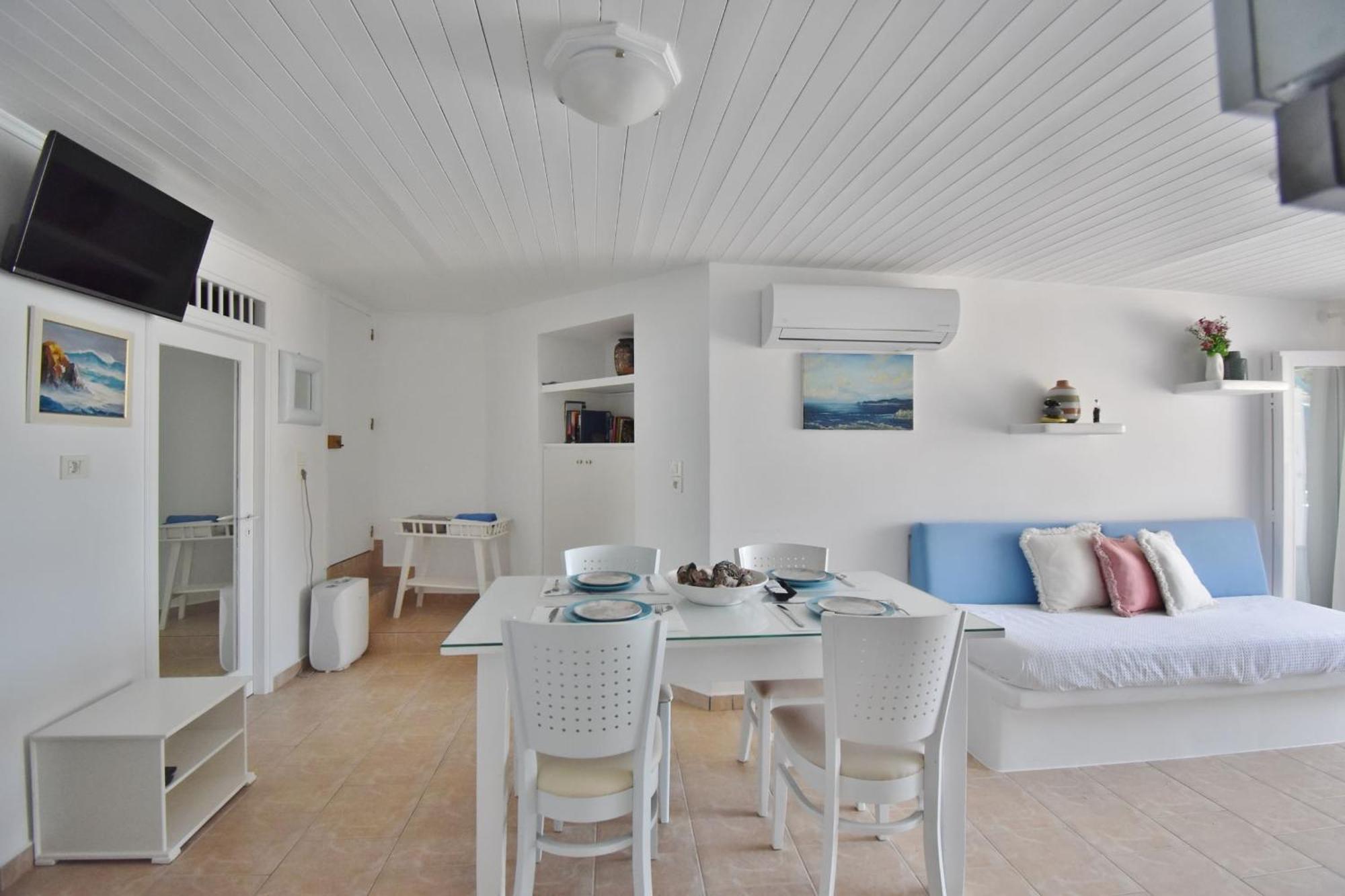Blue Mare Apartments On The Beach Firopotamos Quarto foto