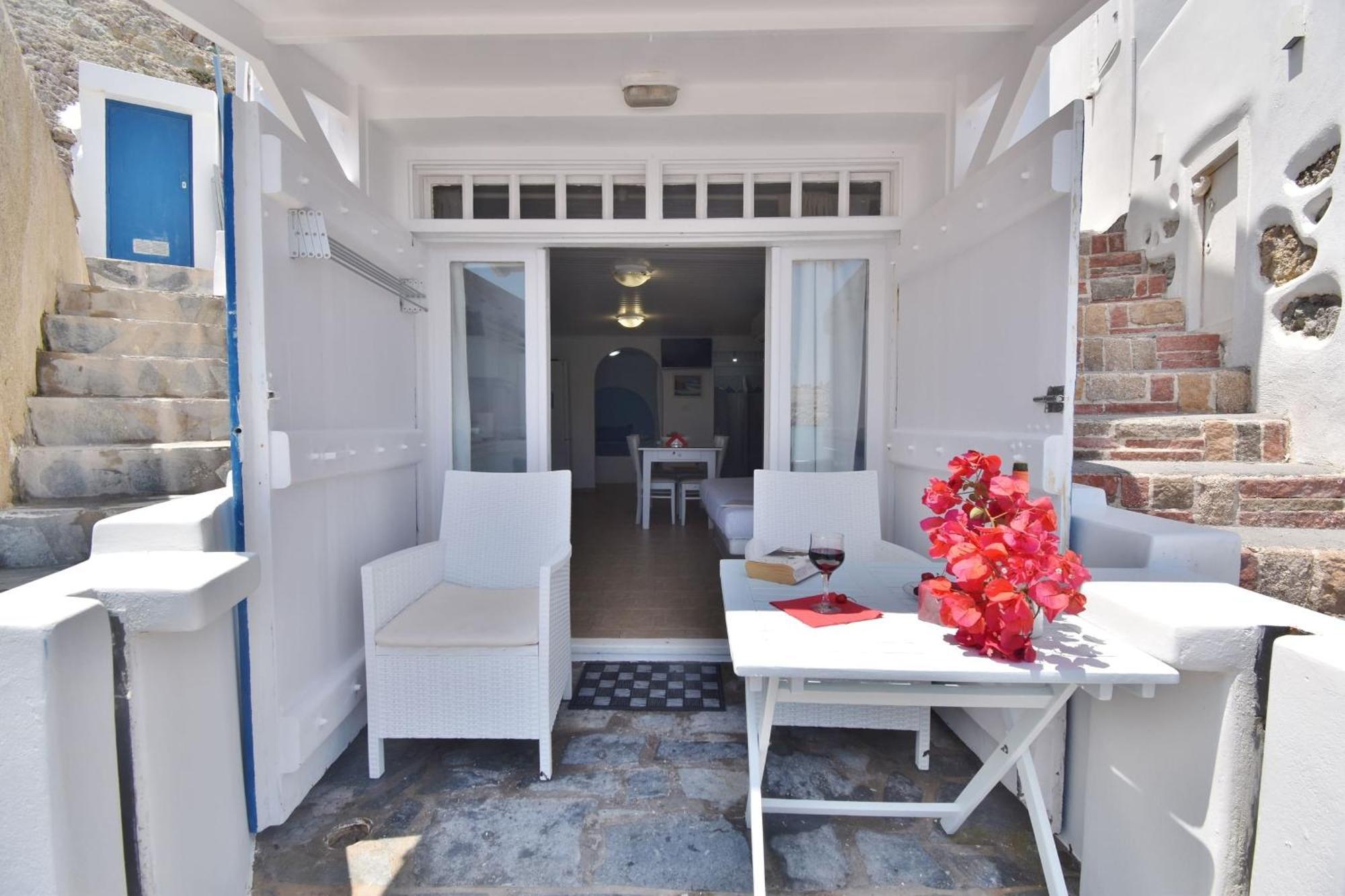 Blue Mare Apartments On The Beach Firopotamos Quarto foto