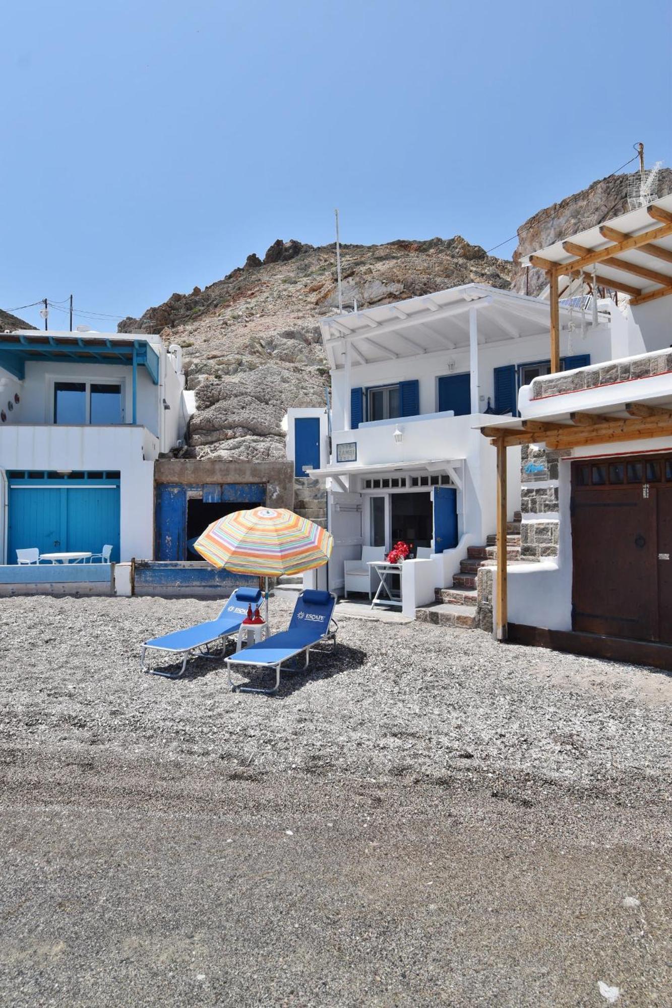 Blue Mare Apartments On The Beach Firopotamos Quarto foto