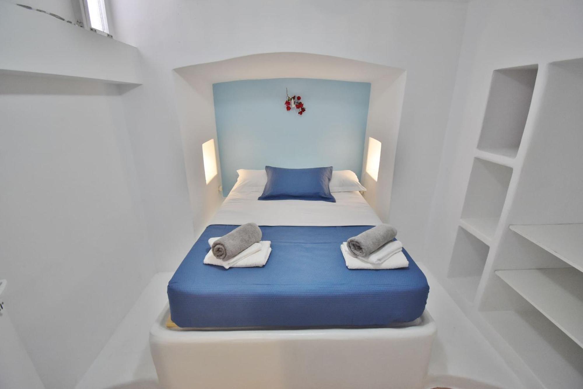 Blue Mare Apartments On The Beach Firopotamos Quarto foto