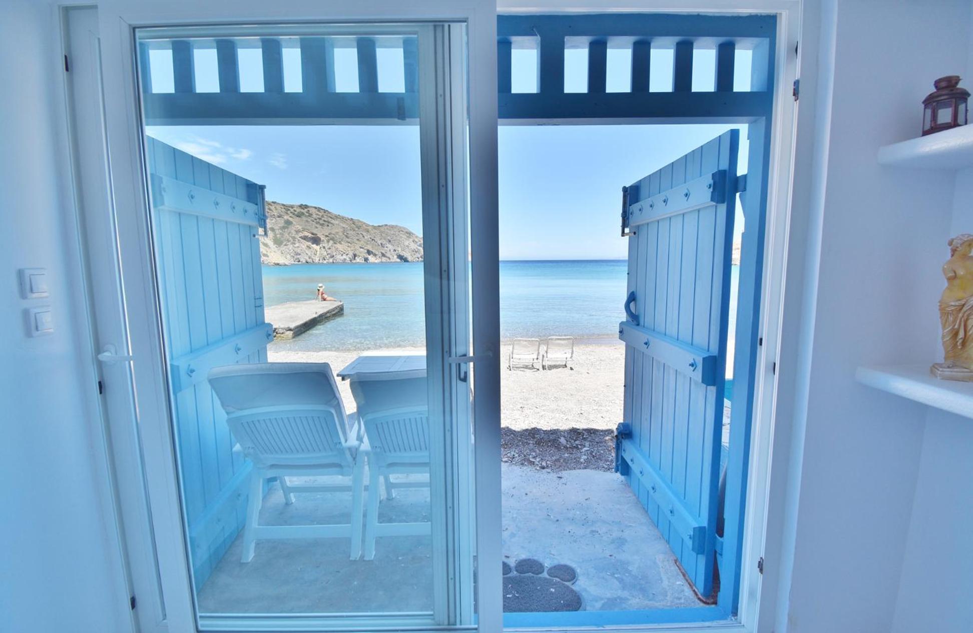 Blue Mare Apartments On The Beach Firopotamos Quarto foto