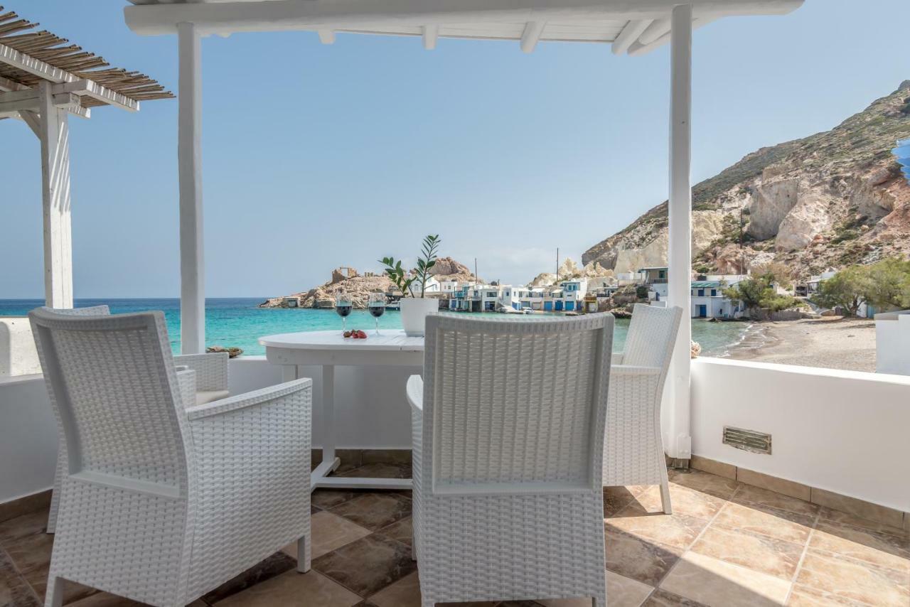 Blue Mare Apartments On The Beach Firopotamos Exterior foto